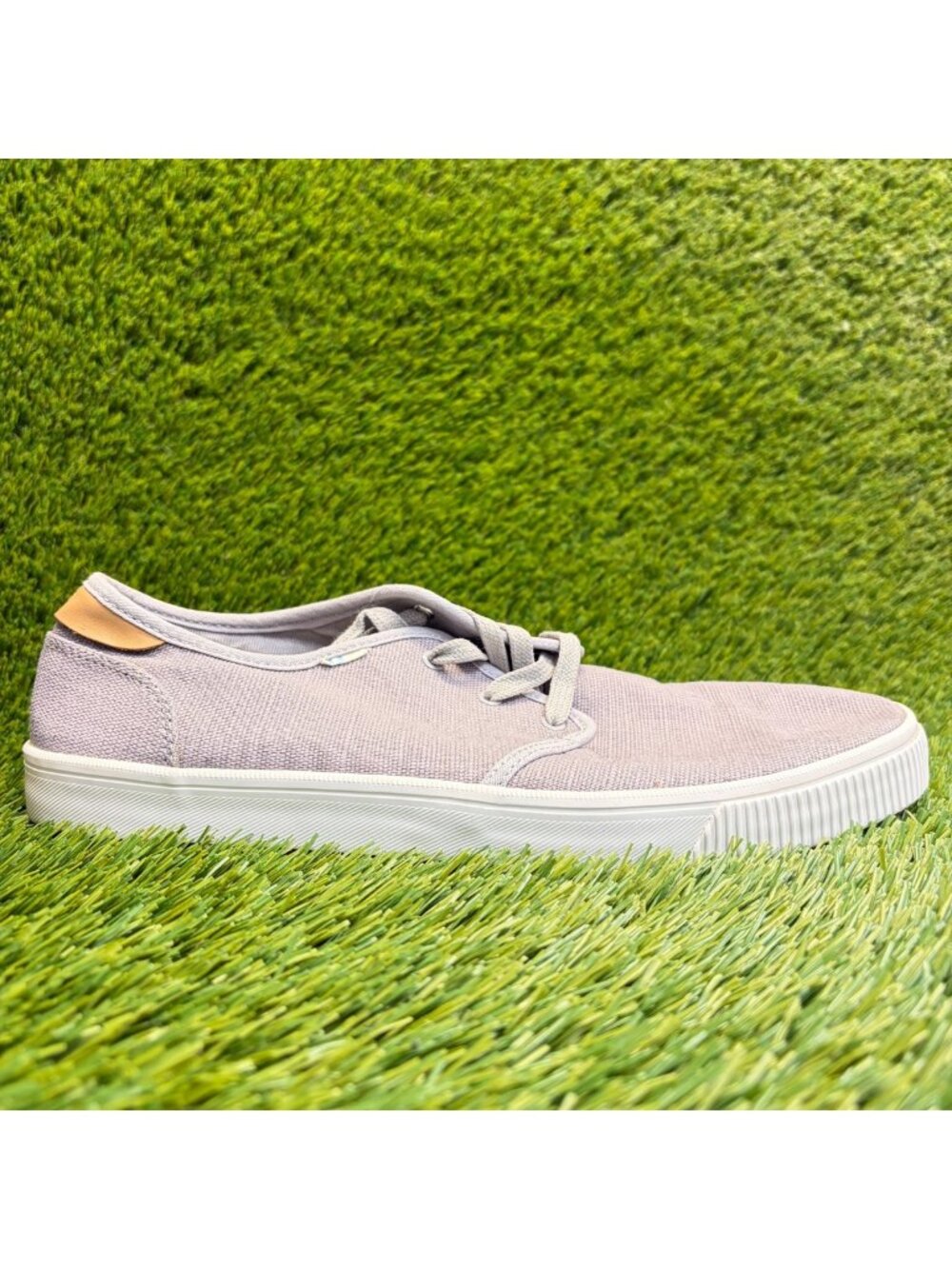 Toms Carlo Low Mens Size 9.5 Gray White Casual Classic Walking Lace Up Shoes